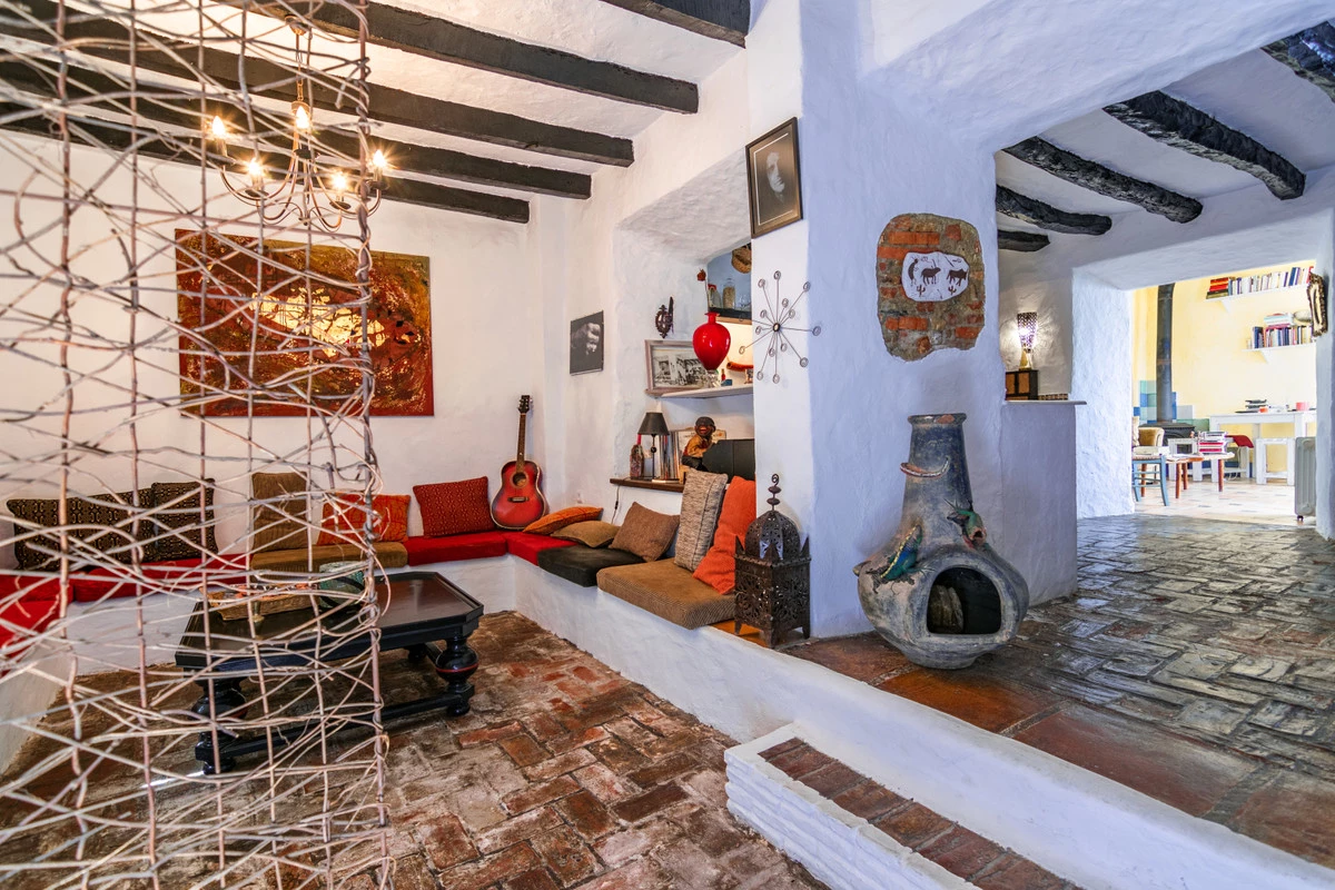 2-5bd7b9d04b45e33852eaf0ec6670150d