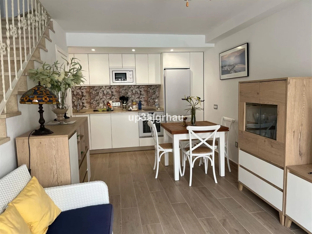 1-7980e48d732b6fc85c14b43b94d2aa54