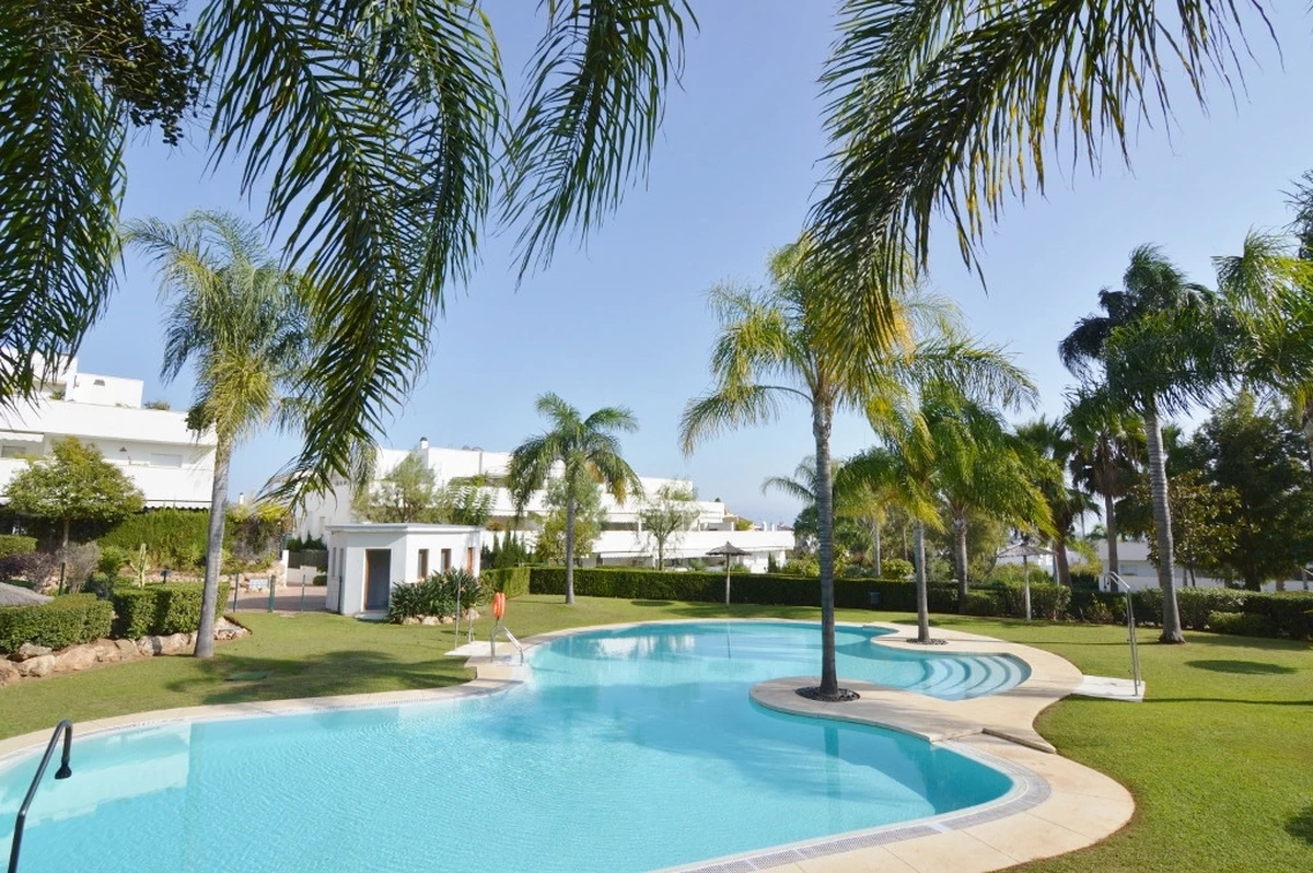 2-5bd7b9d04b45e33852eaf0ec6670150d