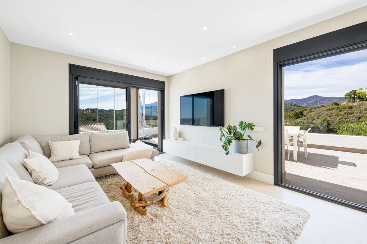 7-aa4cc561180b369757c0bb4af9886cd3