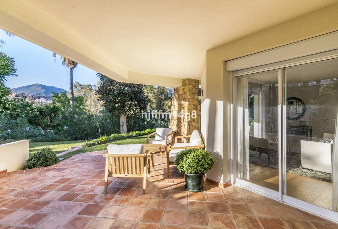 2-5bd7b9d04b45e33852eaf0ec6670150d