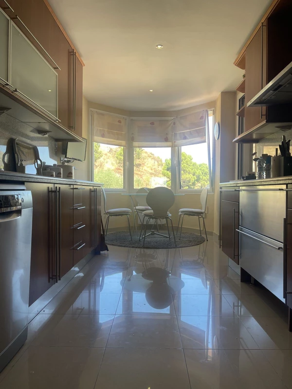 7-aa4cc561180b369757c0bb4af9886cd3