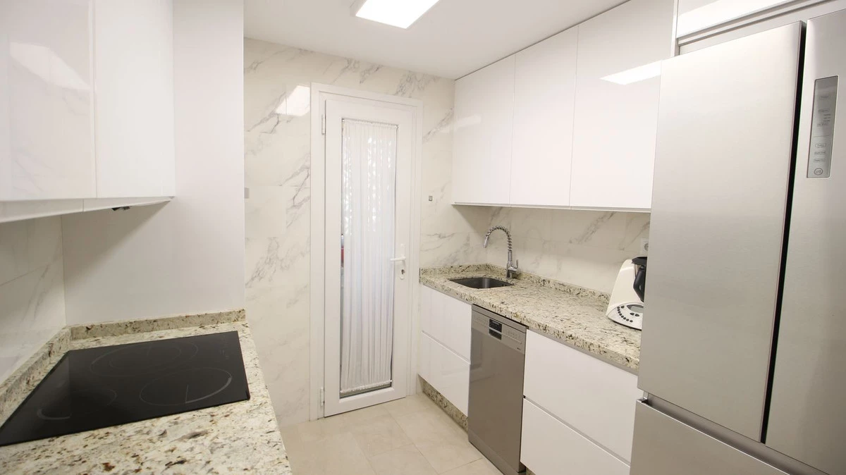 2-5bd7b9d04b45e33852eaf0ec6670150d