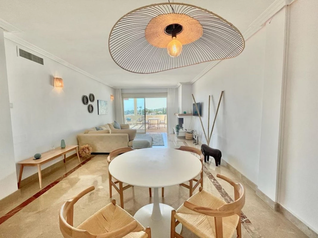 2-5bd7b9d04b45e33852eaf0ec6670150d