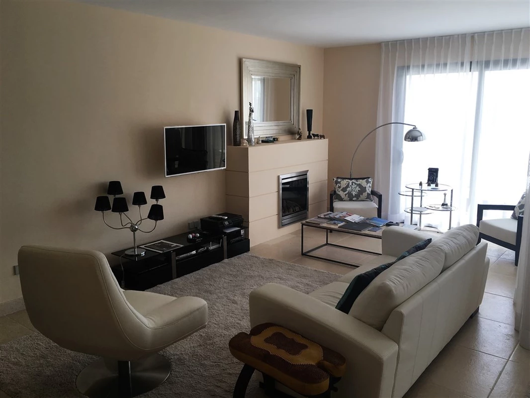 8-e64a9055bba3e77ac8aca3b893cdf826