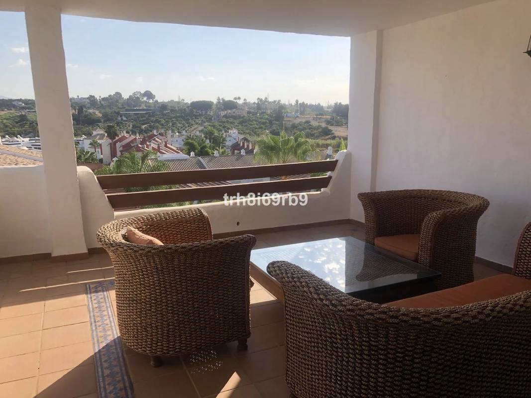 2-5bd7b9d04b45e33852eaf0ec6670150d