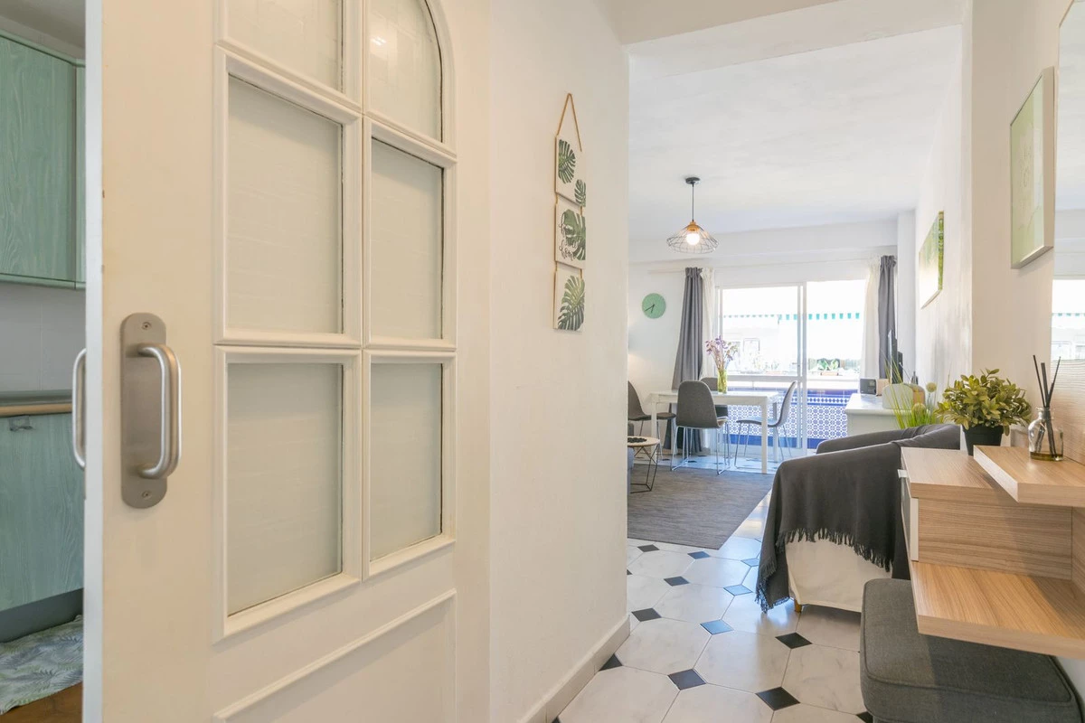 8-e64a9055bba3e77ac8aca3b893cdf826