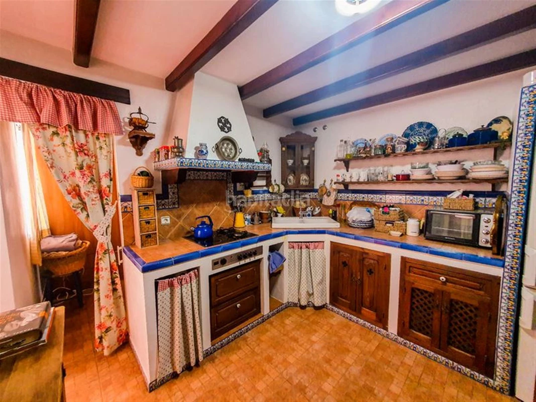 7-aa4cc561180b369757c0bb4af9886cd3