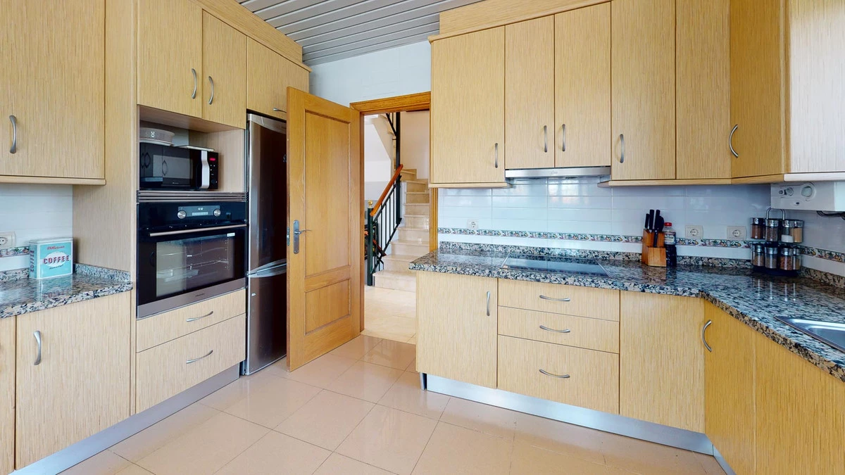 6-241328e1bcc9c0d8ce1222beb6c967a8