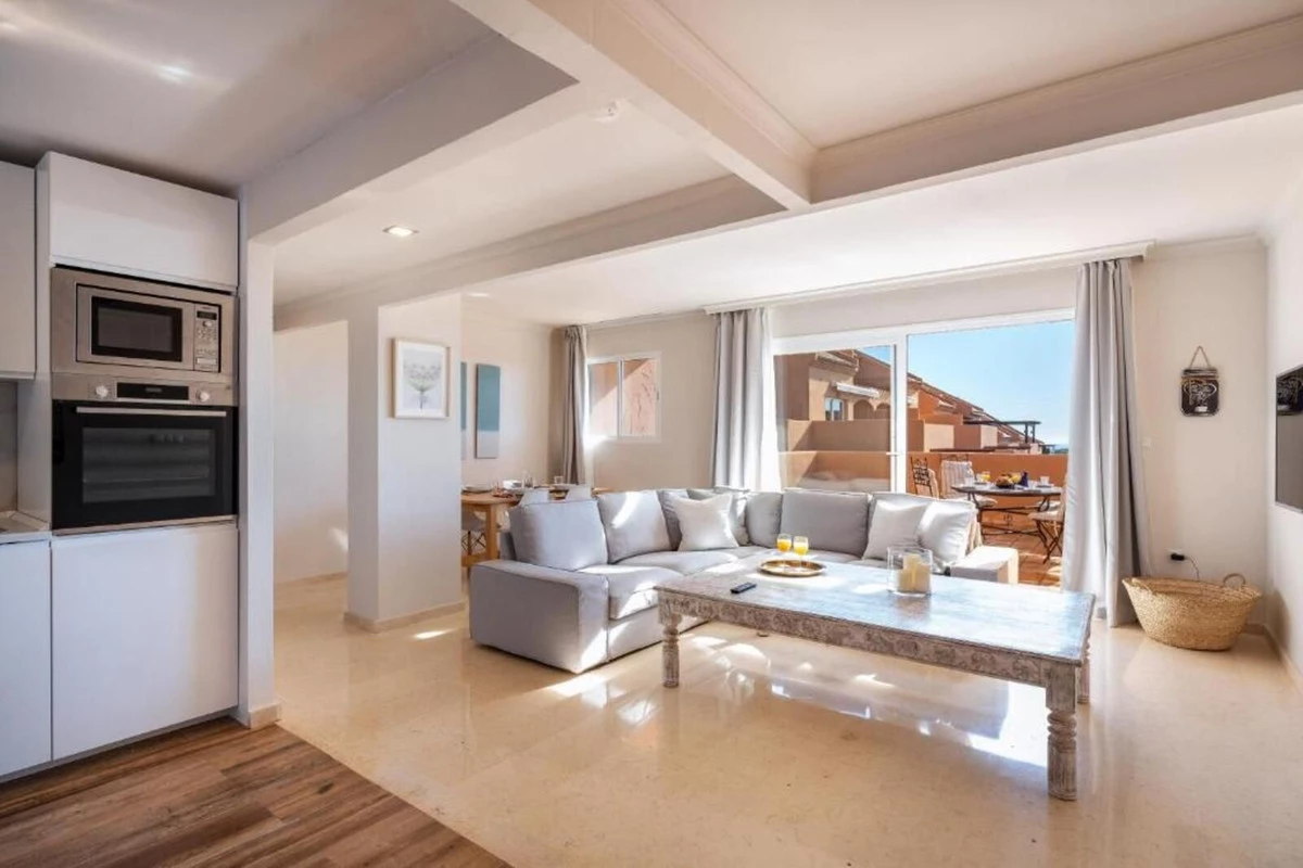 2-5bd7b9d04b45e33852eaf0ec6670150d