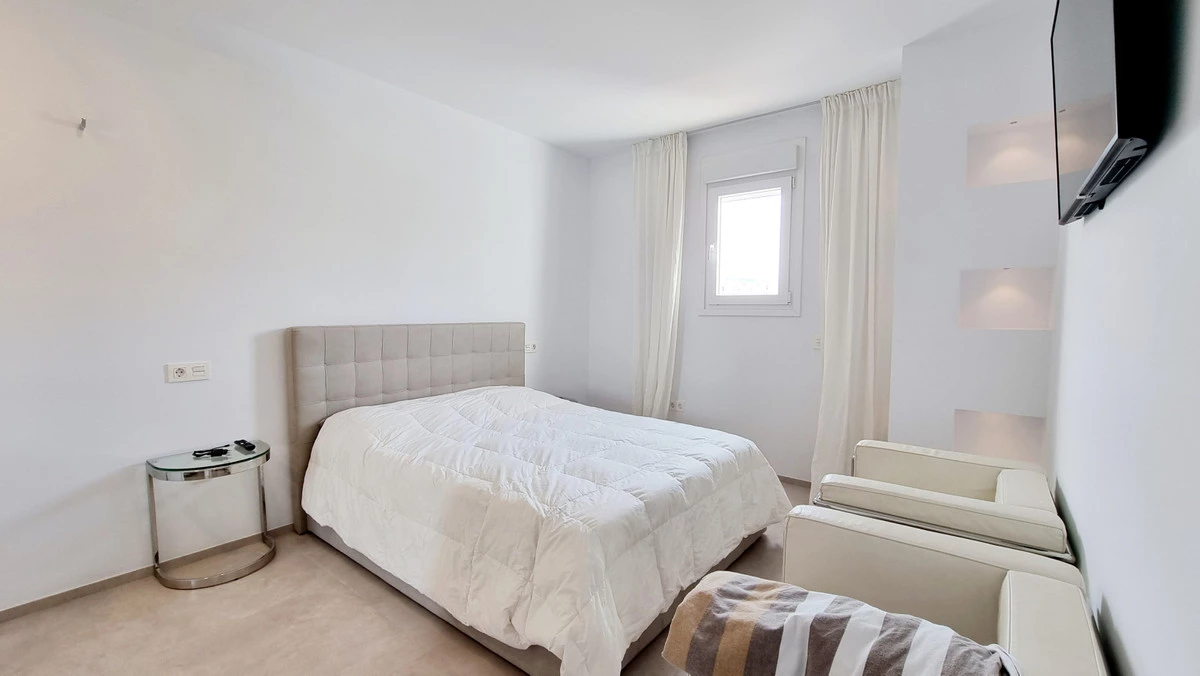 8-e64a9055bba3e77ac8aca3b893cdf826