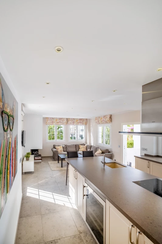 2-5bd7b9d04b45e33852eaf0ec6670150d