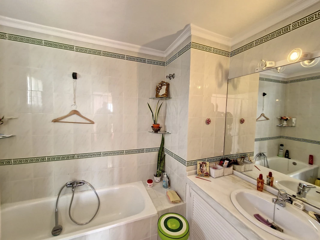 9-467d0cee5b725f3ef65f102a0c2e69c0