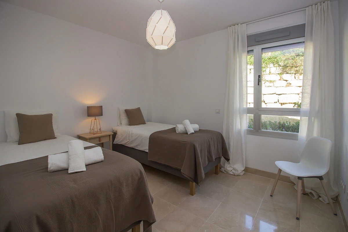 9-467d0cee5b725f3ef65f102a0c2e69c0