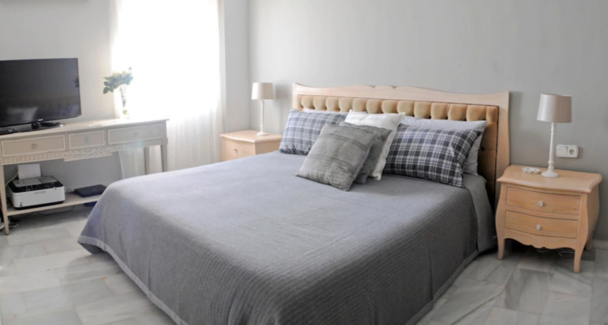 2-5bd7b9d04b45e33852eaf0ec6670150d