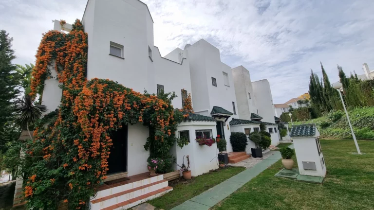 R3947161 | Townhouse in Selwo – € 299,000 – 2 beds, 3 baths