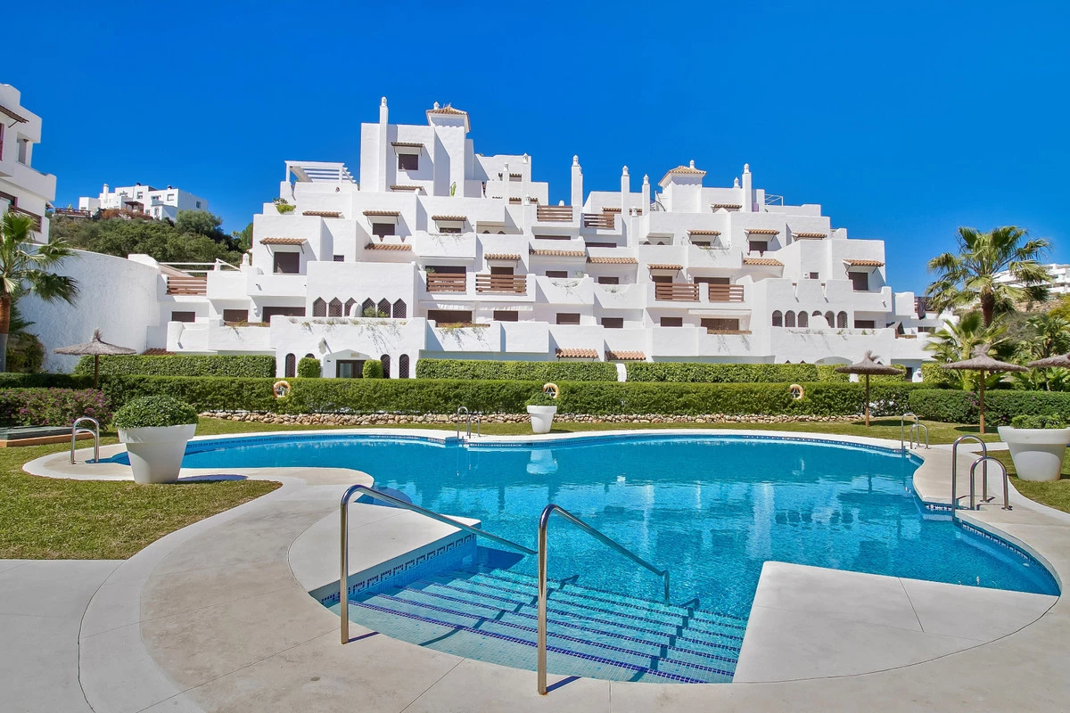 2-5bd7b9d04b45e33852eaf0ec6670150d