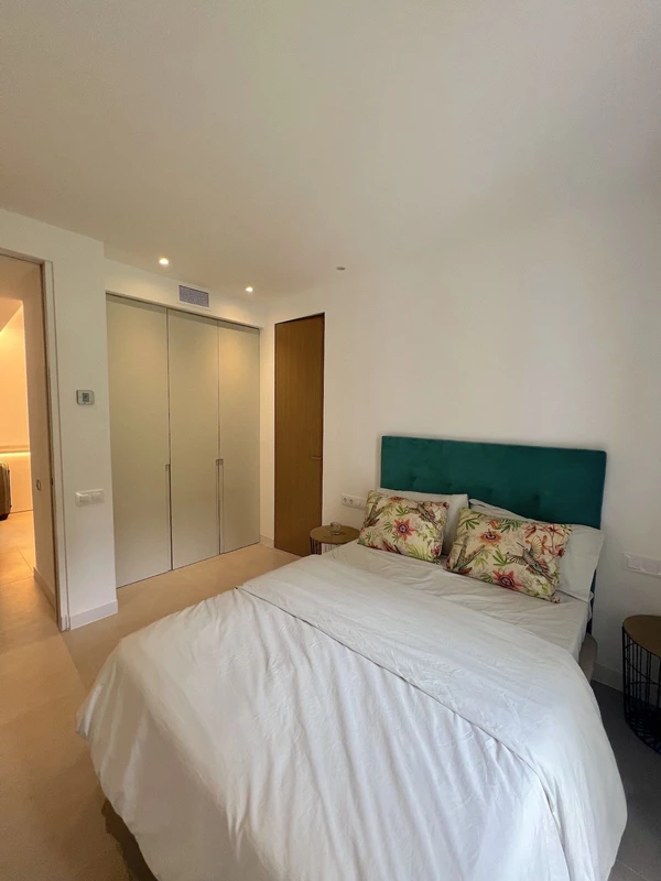 8-e64a9055bba3e77ac8aca3b893cdf826