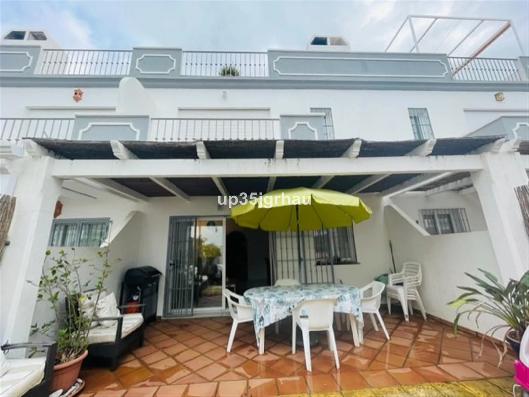 9-467d0cee5b725f3ef65f102a0c2e69c0