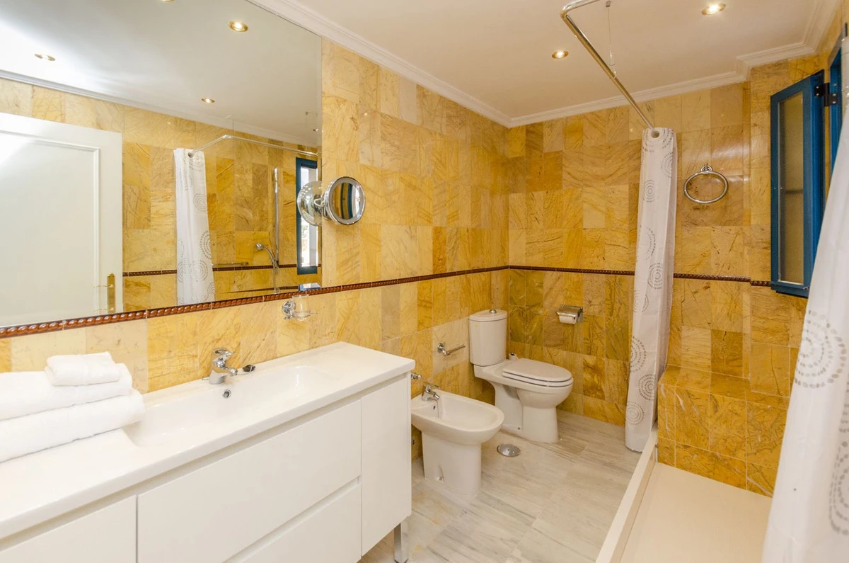 9-467d0cee5b725f3ef65f102a0c2e69c0