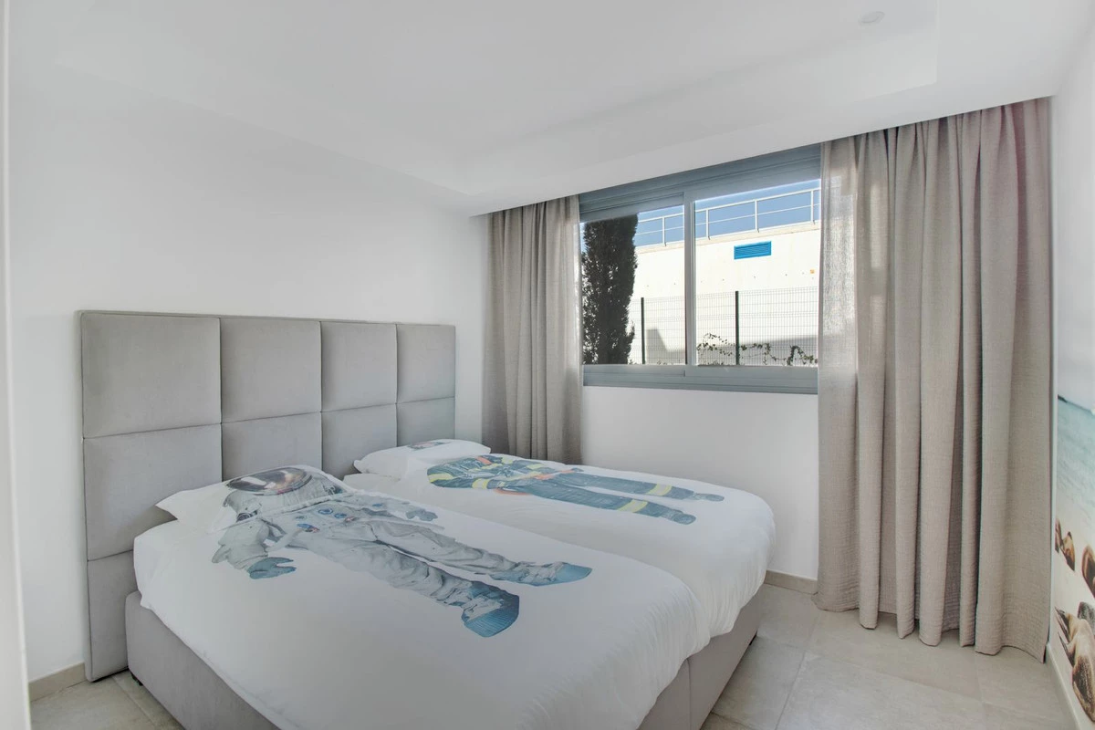 9-467d0cee5b725f3ef65f102a0c2e69c0