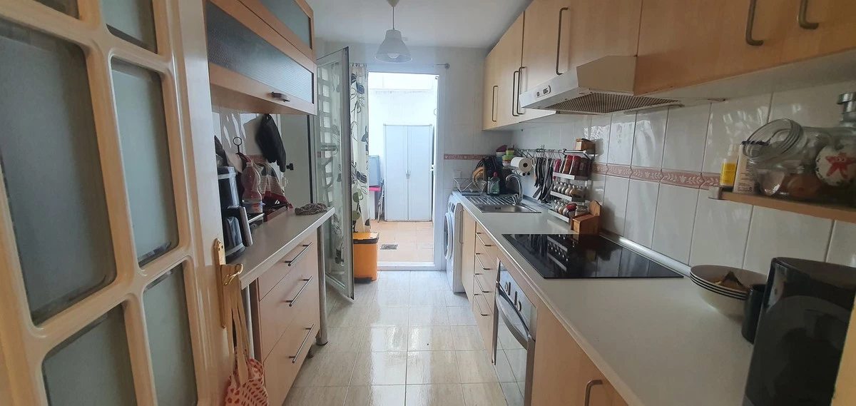 8-e64a9055bba3e77ac8aca3b893cdf826