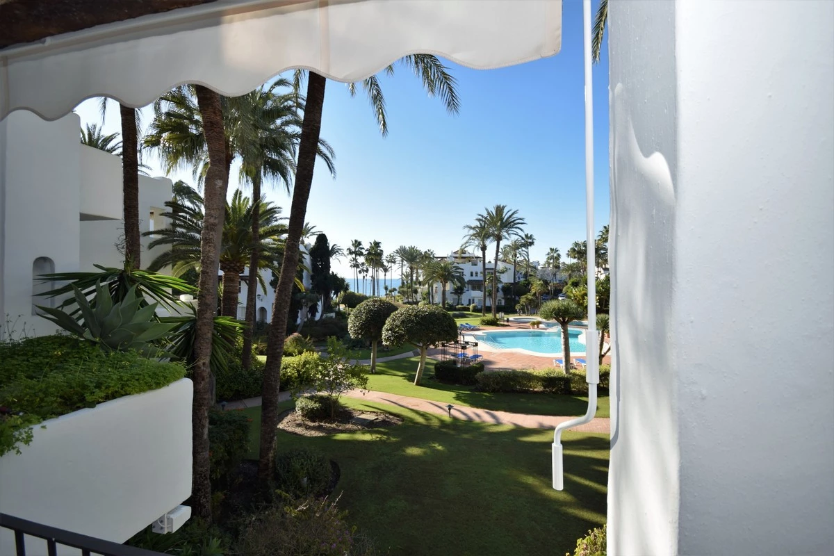 4-c23c0f86247804fa50226aecd8b0b2c8