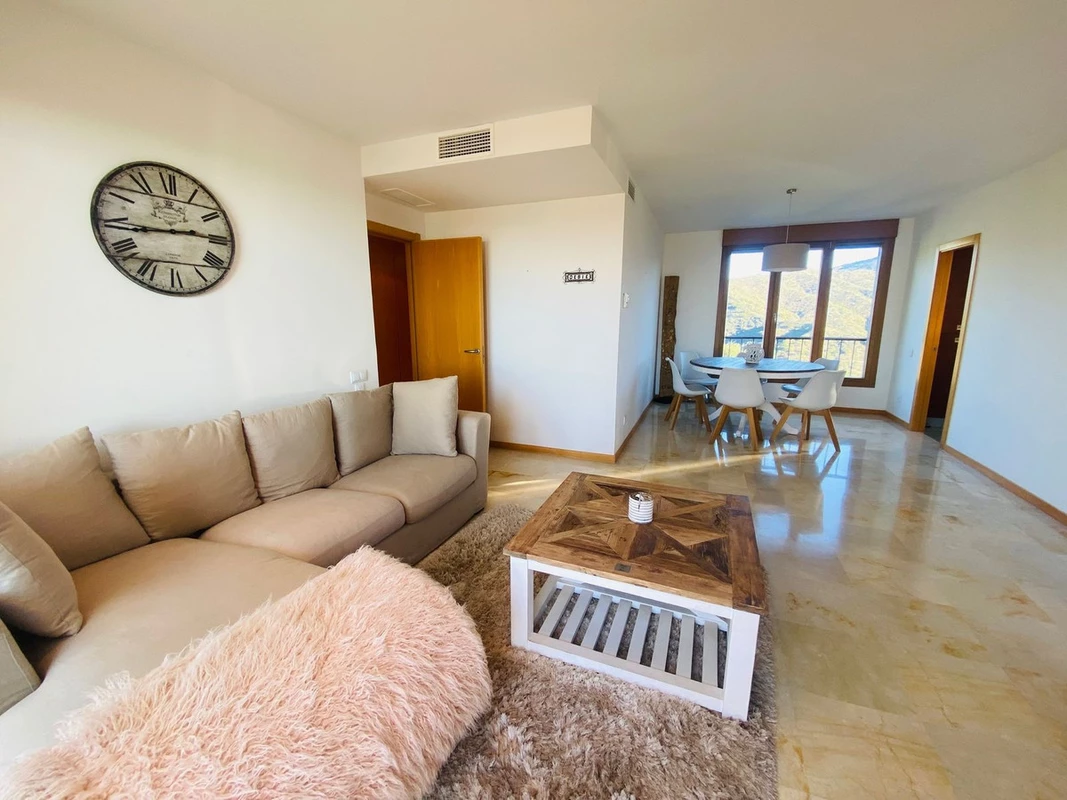 9-467d0cee5b725f3ef65f102a0c2e69c0