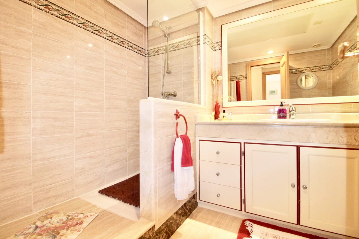 9-467d0cee5b725f3ef65f102a0c2e69c0