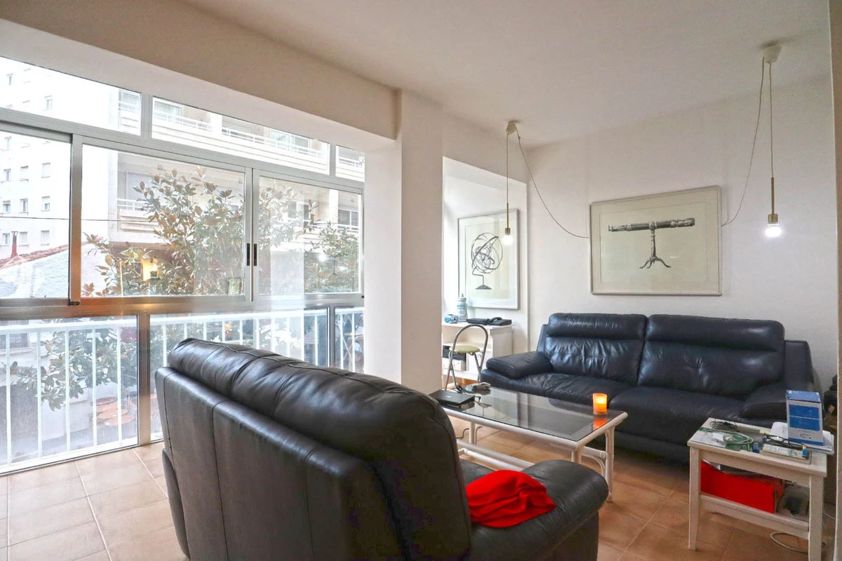 2-5bd7b9d04b45e33852eaf0ec6670150d