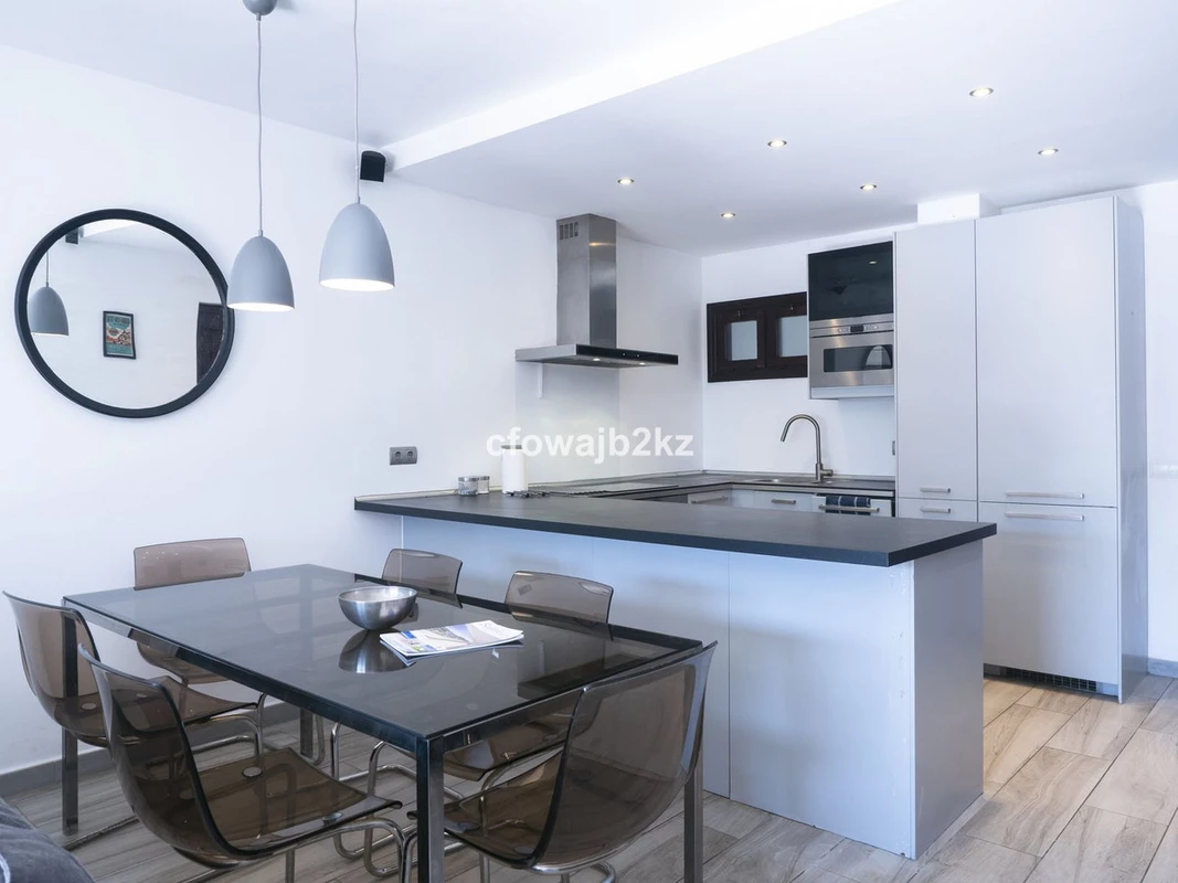 7-aa4cc561180b369757c0bb4af9886cd3