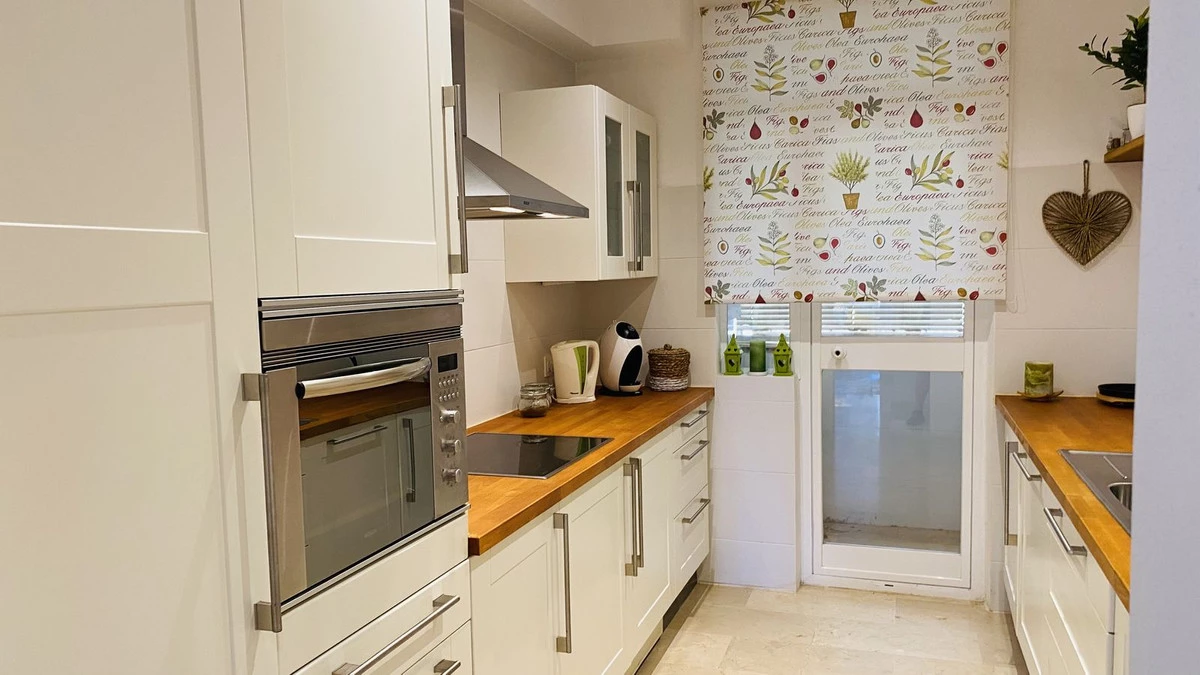 9-467d0cee5b725f3ef65f102a0c2e69c0