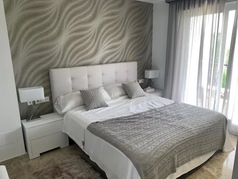 1-7980e48d732b6fc85c14b43b94d2aa54