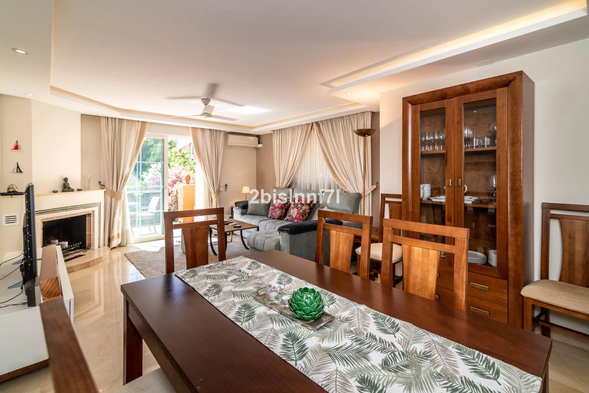 9-467d0cee5b725f3ef65f102a0c2e69c0