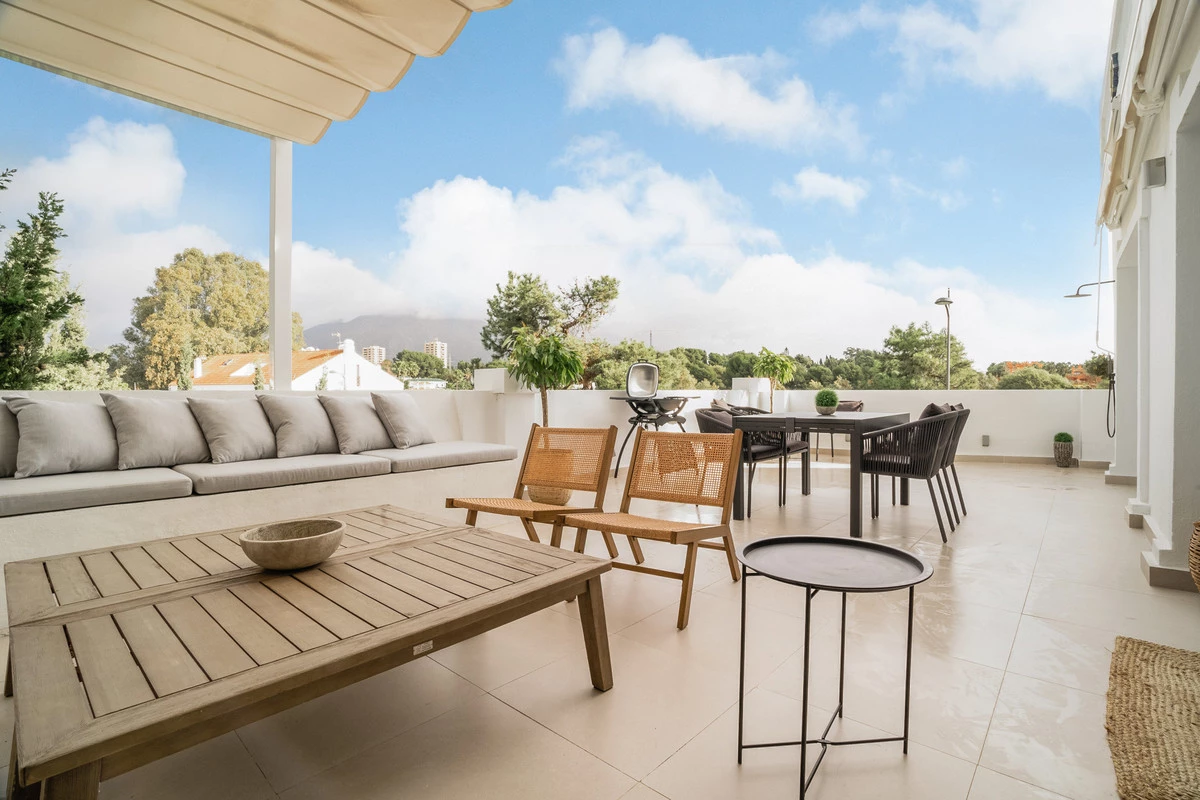 2-5bd7b9d04b45e33852eaf0ec6670150d