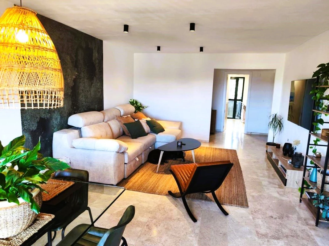 2-5bd7b9d04b45e33852eaf0ec6670150d