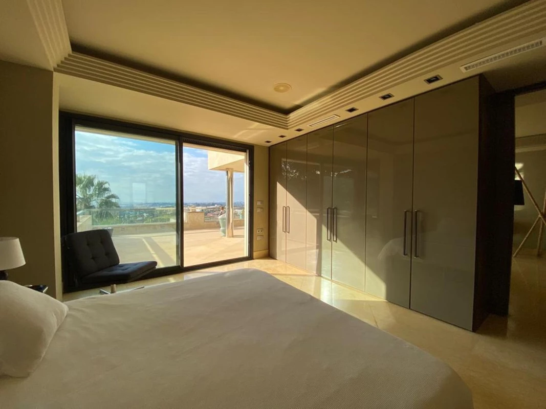 9-467d0cee5b725f3ef65f102a0c2e69c0