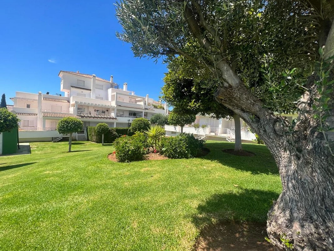 4-c23c0f86247804fa50226aecd8b0b2c8