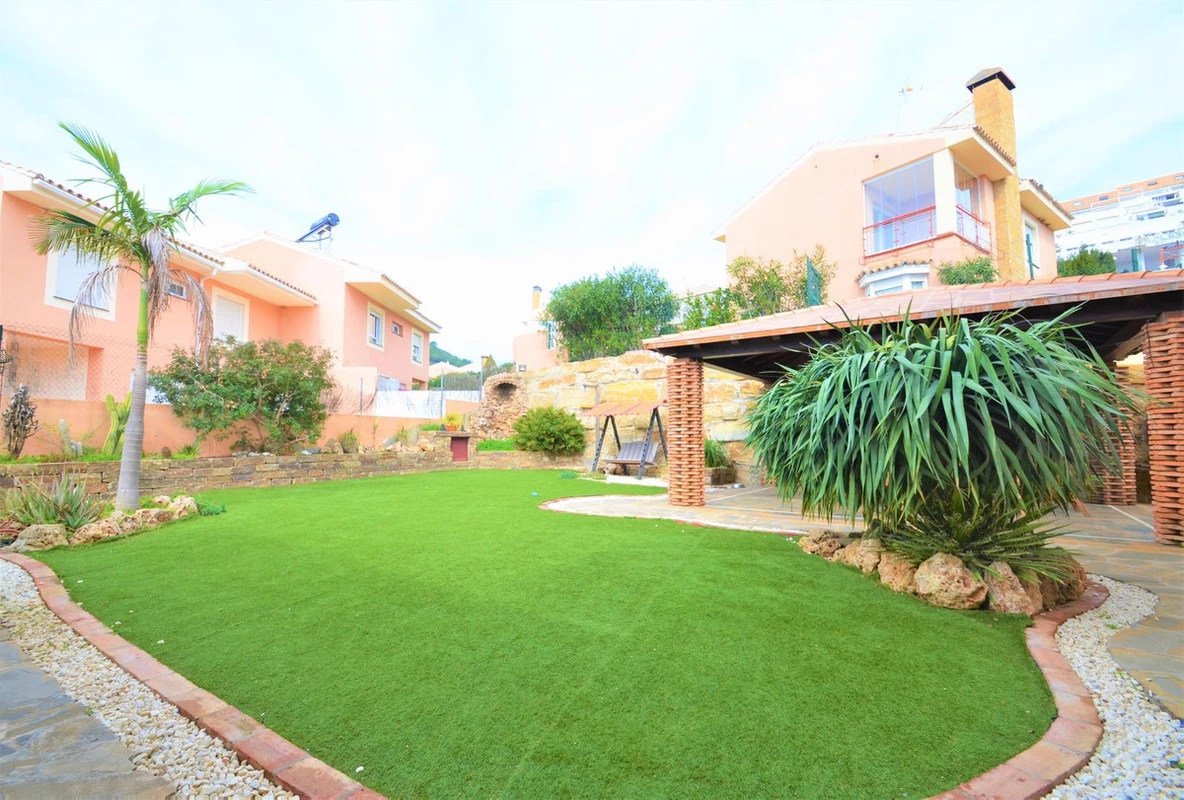 2-5bd7b9d04b45e33852eaf0ec6670150d