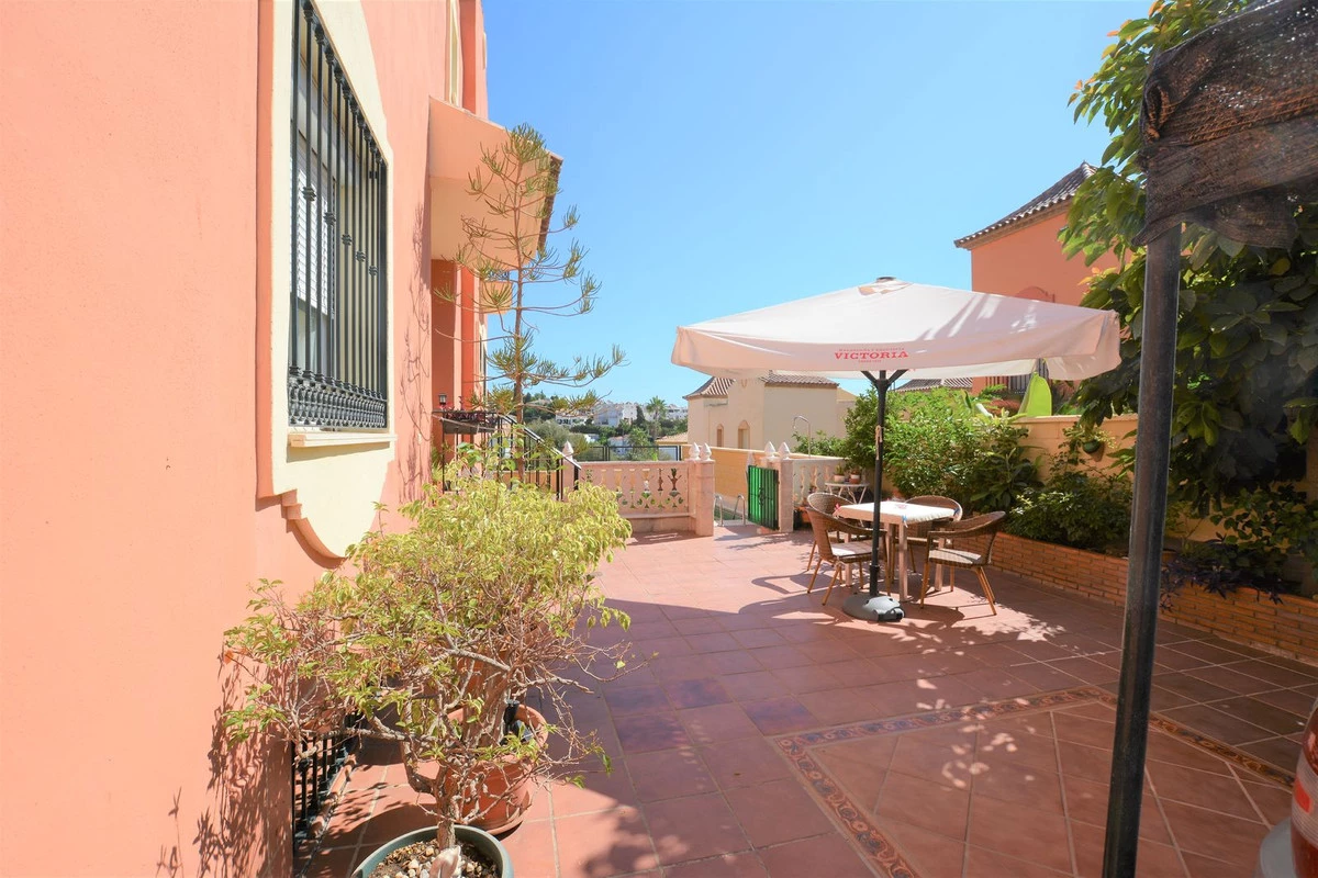 7-aa4cc561180b369757c0bb4af9886cd3