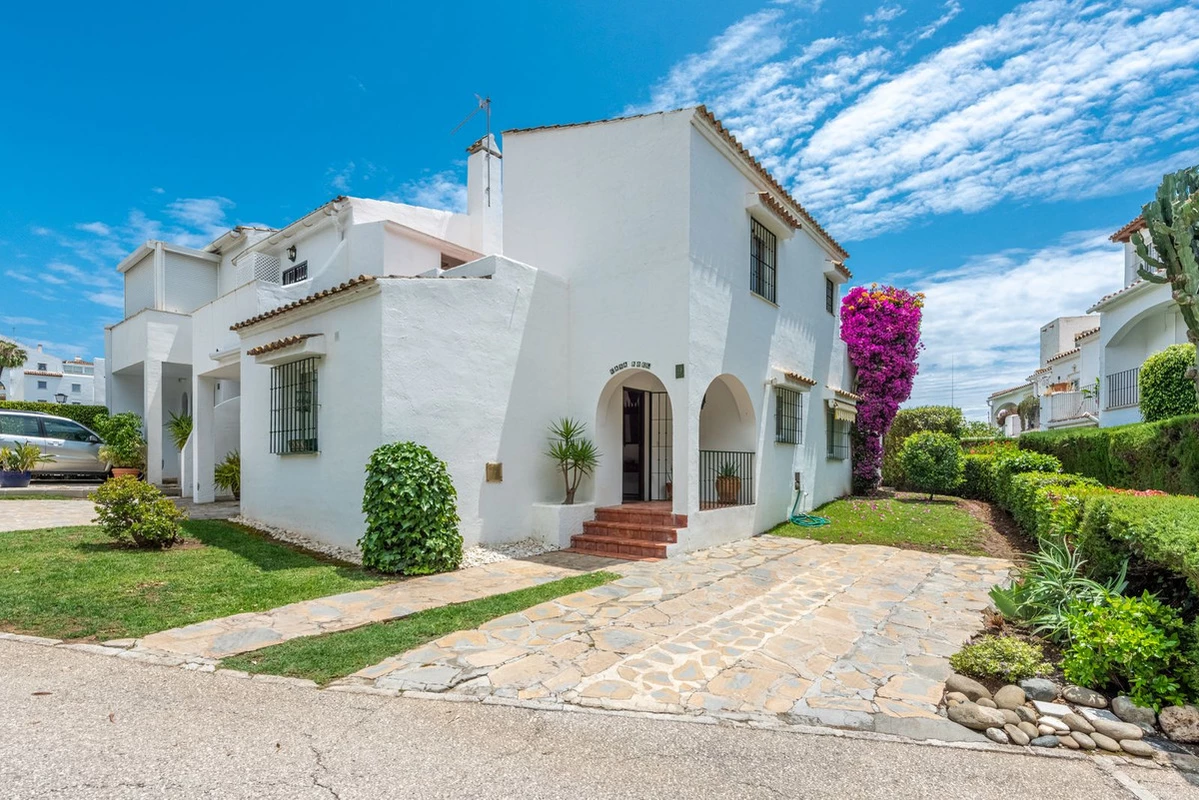 3-e898b2bb2a2fdfd06d2c39894dce8316