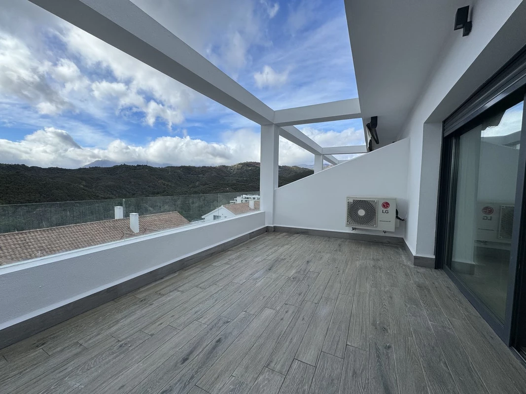 7-aa4cc561180b369757c0bb4af9886cd3