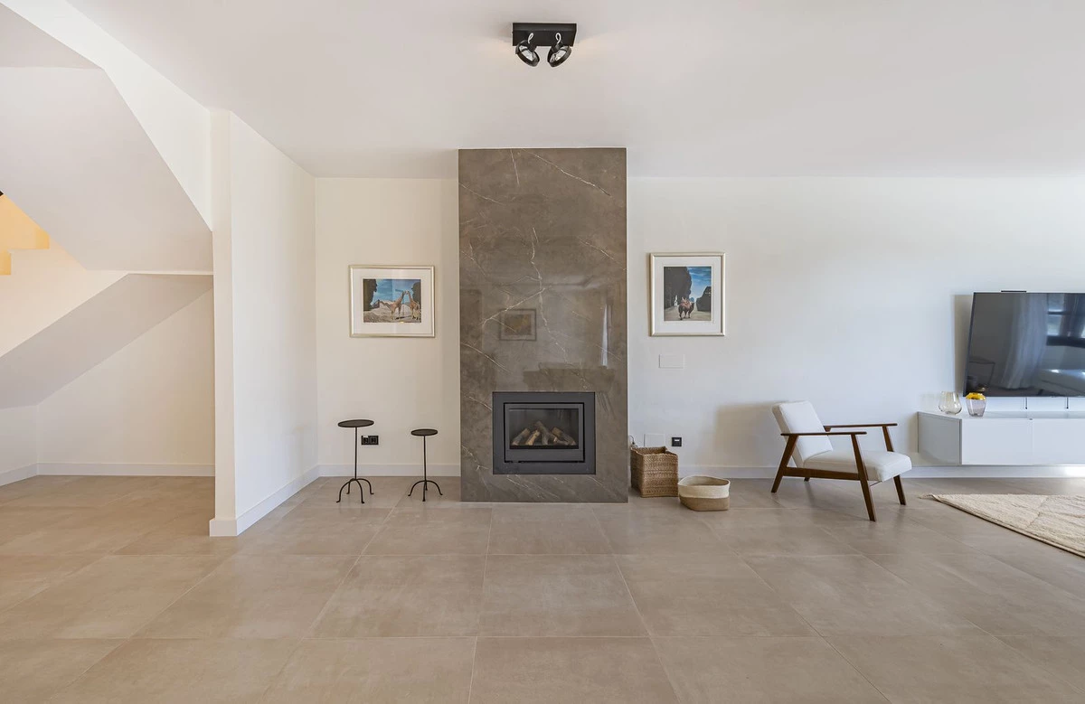 2-5bd7b9d04b45e33852eaf0ec6670150d