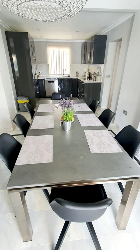 7-aa4cc561180b369757c0bb4af9886cd3