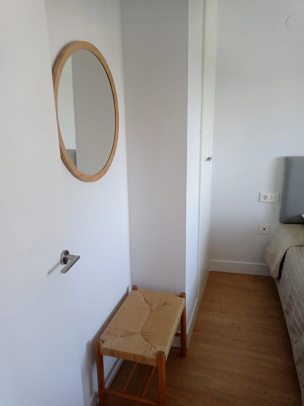 2-5bd7b9d04b45e33852eaf0ec6670150d