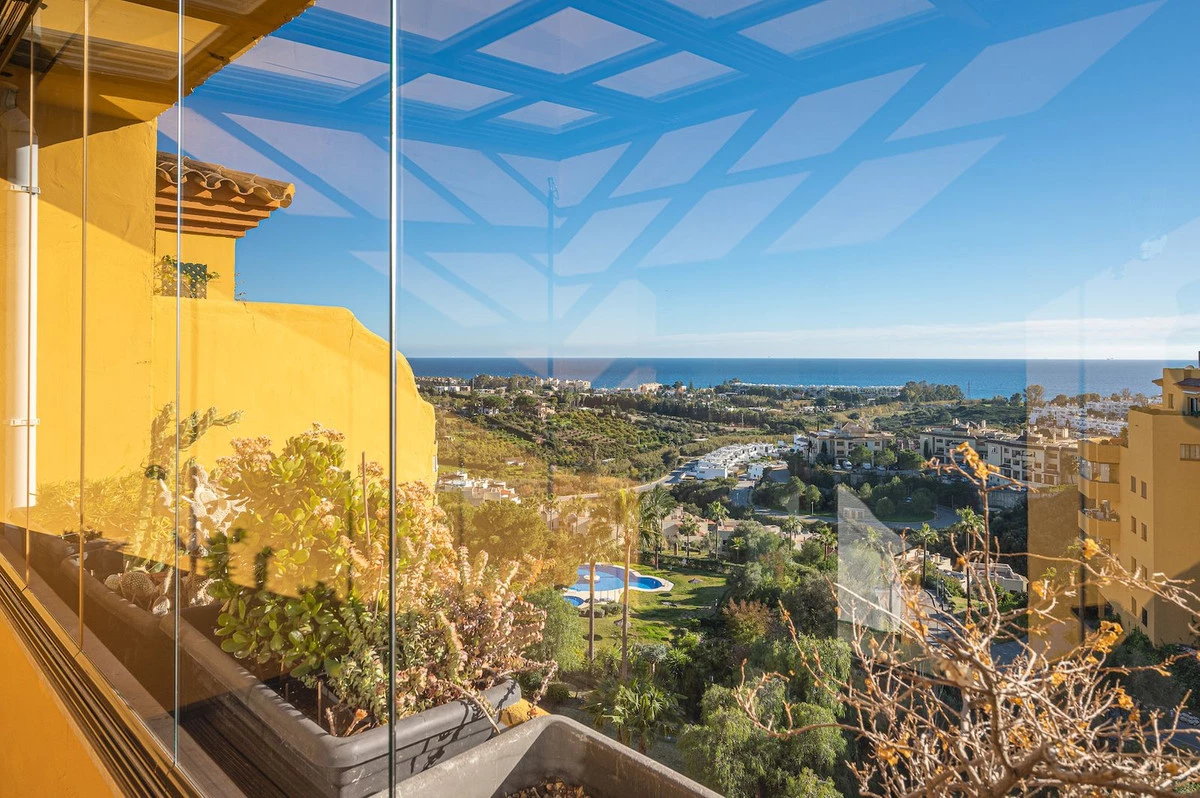 2-5bd7b9d04b45e33852eaf0ec6670150d