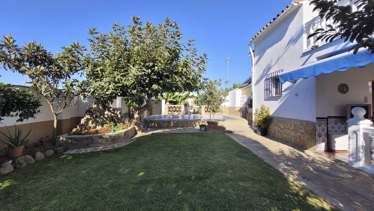 4-c23c0f86247804fa50226aecd8b0b2c8