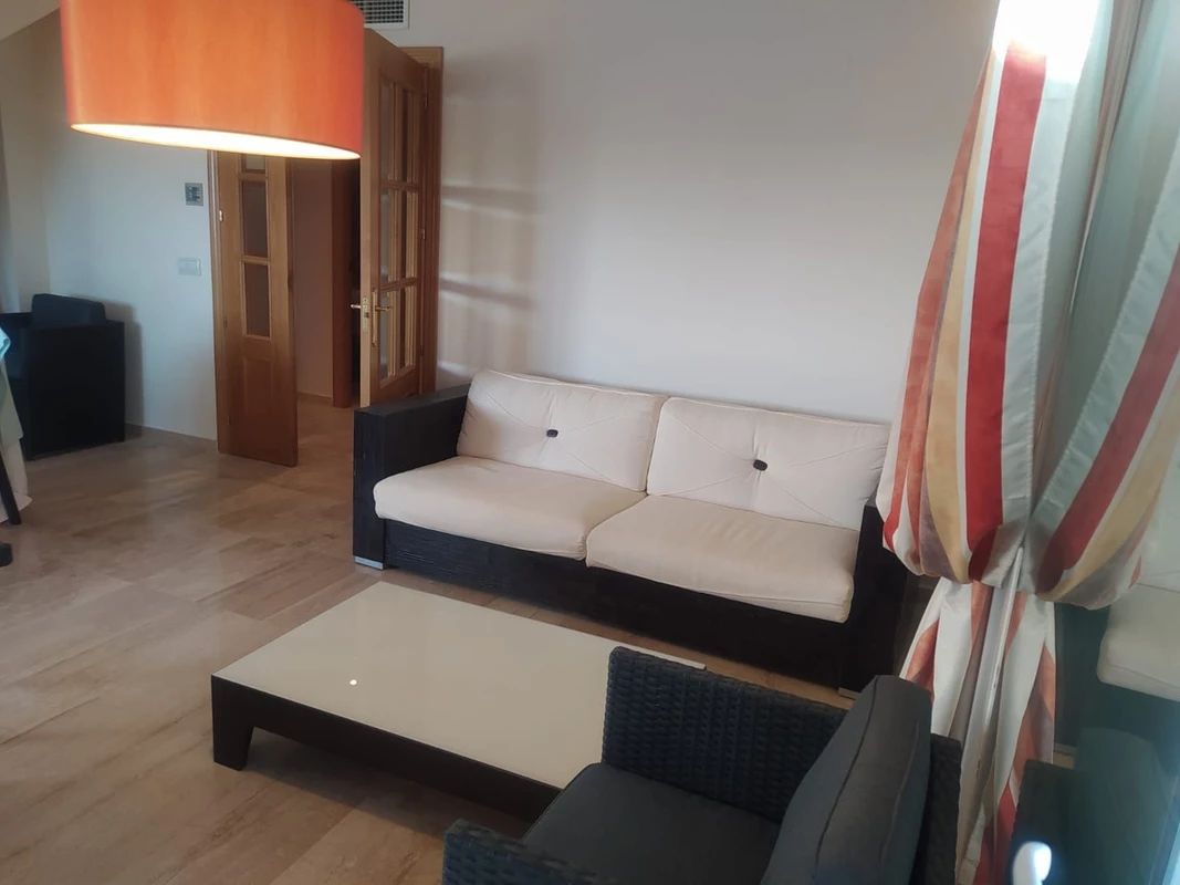 2-5bd7b9d04b45e33852eaf0ec6670150d