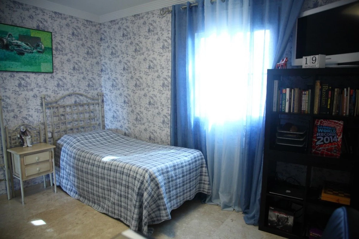 8-e64a9055bba3e77ac8aca3b893cdf826