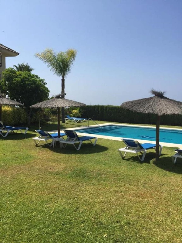 2-5bd7b9d04b45e33852eaf0ec6670150d